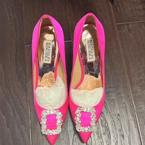 Badgley Mischka Fuchsia Heels with Rhinestone Buckle - Picture 1 of 4